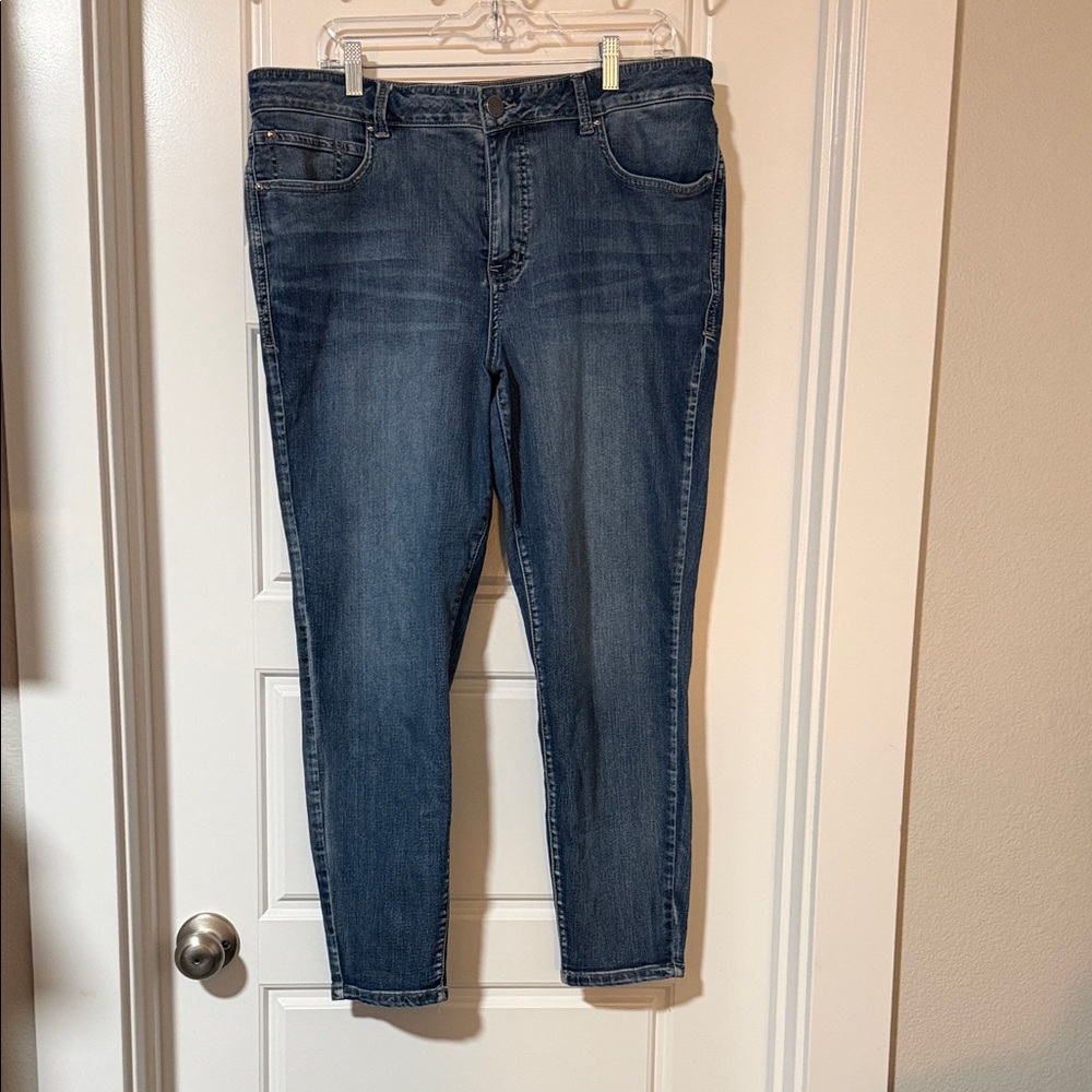Maurices Dark Blue Cropped Jeans